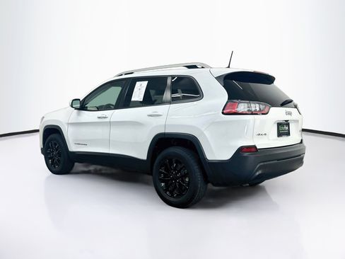 Used 2021 Jeep Cherokee Latitude AWD/4WD image 5