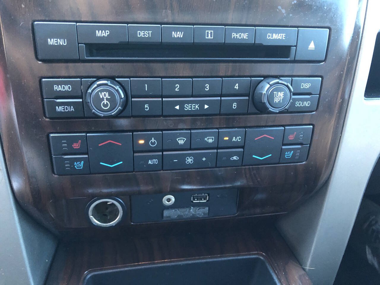 Used 2012 Ford F150 Lariat w/ Lariat Chrome Pkg AWD/4WD image 20