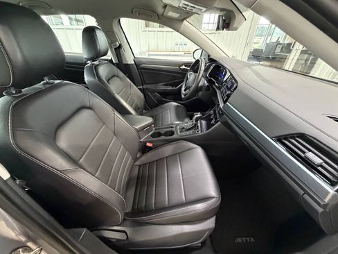 Used 2022 Volkswagen Jetta SE FWD image 26