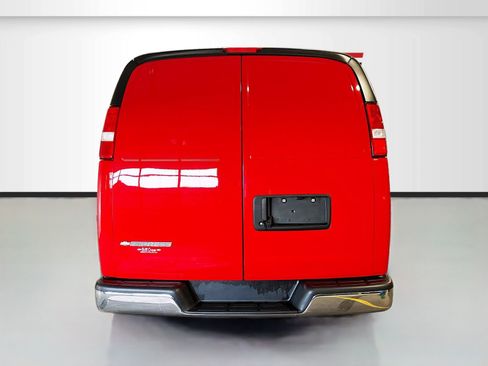 Used 2024 Chevrolet Express 2500 w/ Communications Package RWD image 6