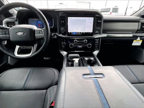 New 2025 Ford F150 Platinum w/ Equipment Group 702A High image 4