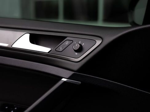 Used 2019 Volkswagen GTI S image 25