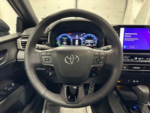 Used 2026 Toyota Camry XSE FWD image 18