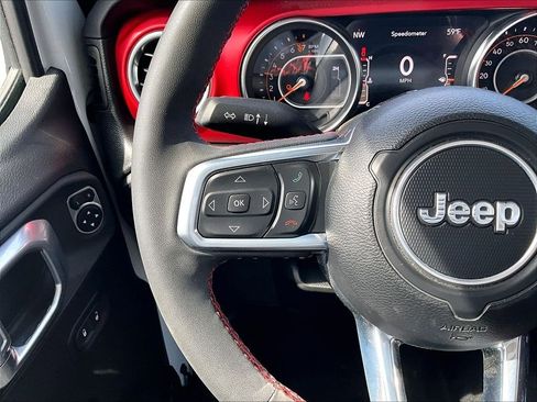 Used 2023 Jeep Gladiator Rubicon w/ Cold Weather Group image 23