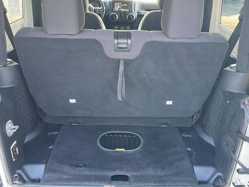 Used 2016 Jeep Wrangler Sport AWD/4WD image 24