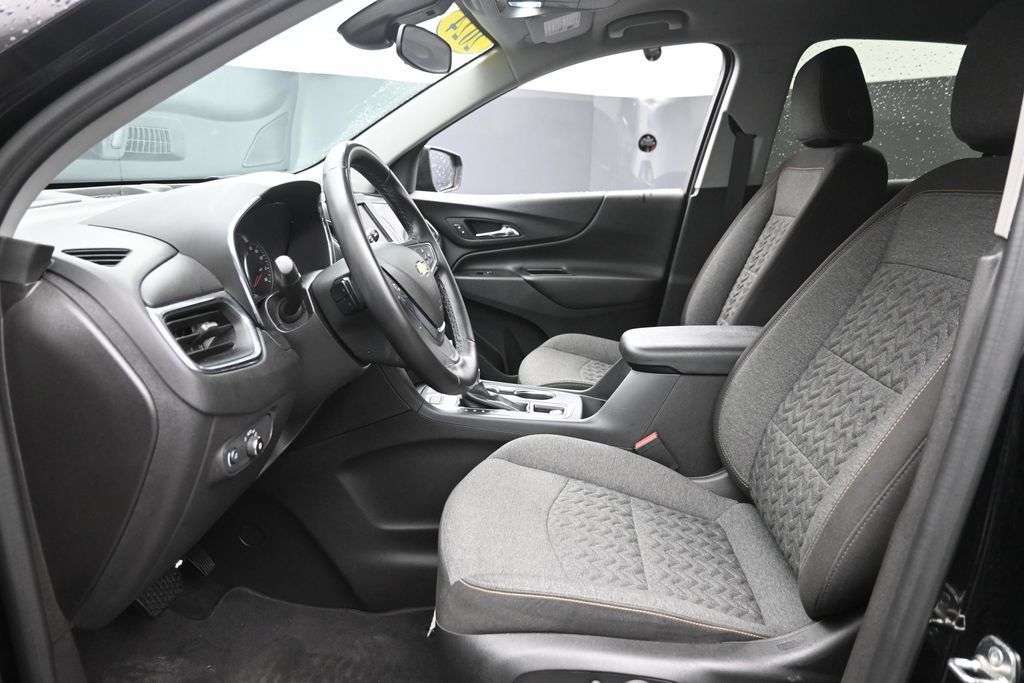 Used 2024 Chevrolet Equinox LT AWD/4WD image 16