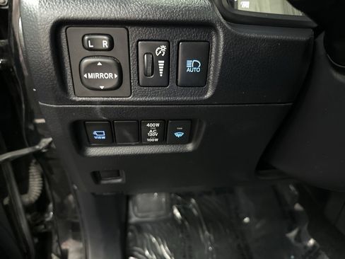 Used 2022 Toyota 4Runner SR5 Premium image 33