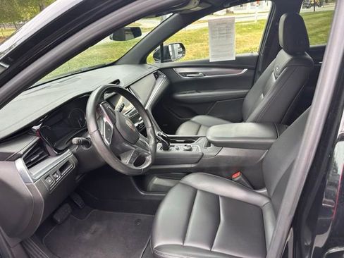 Used 2021 Cadillac XT5 Luxury FWD image 10
