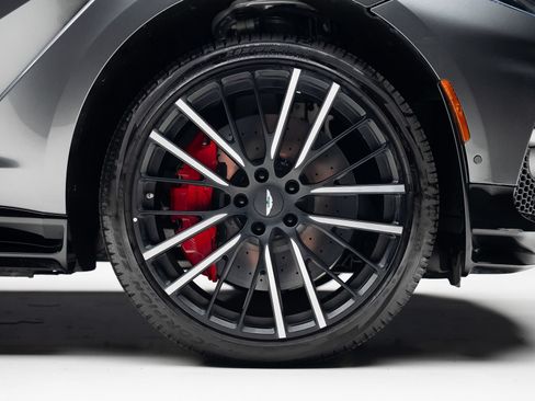 Used 2024 Aston Martin DBX 707 AWD/4WD image 38