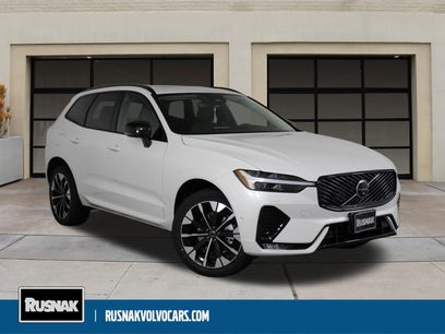 New 2026 Volvo XC60 B5 Plus w/ Climate Package PRO