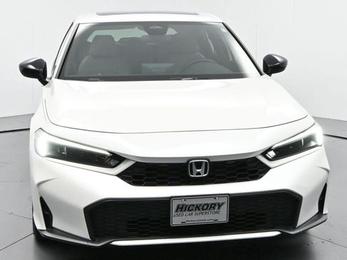 Used 2025 Honda Civic Sport image 2