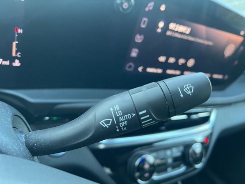 Used 2024 Buick Envista Sport Touring w/ Convenience I Package image 14