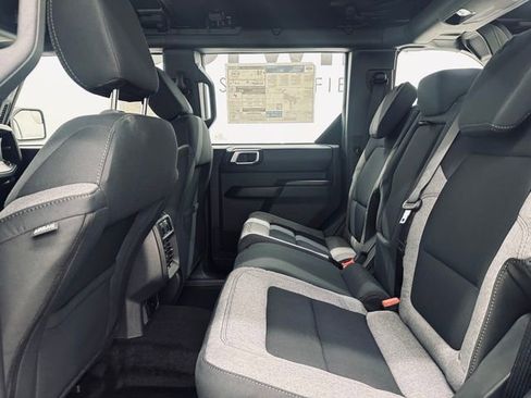 New 2025 Ford Bronco 4-Door w/ Sasquatch Package image 23