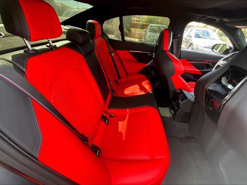 Used 2025 BMW M5 w/ Carbon Package image 28