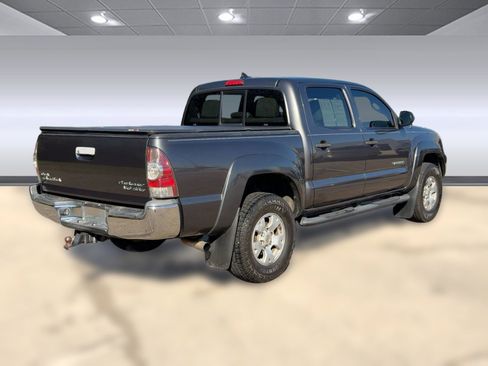 Used 2015 Toyota Tacoma PreRunner image 7