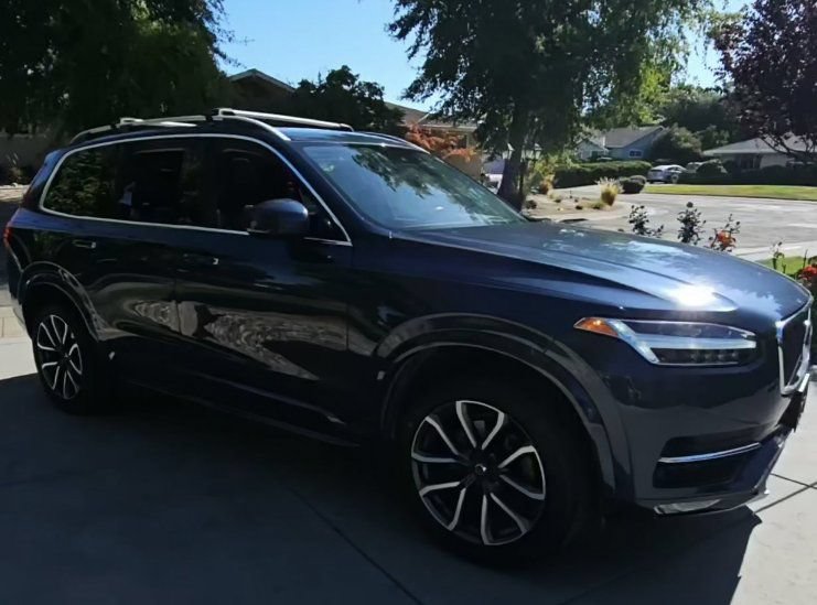 Used 2019 Volvo XC90 T6 Momentum w/ Protection Package Premier AWD/4WD image 5