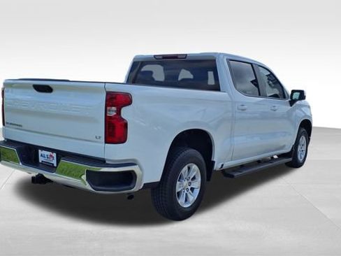 Used 2025 Chevrolet Silverado 1500 LT RWD image 9