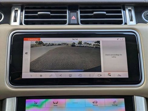 Used 2019 Land Rover Range Rover HSE image 13