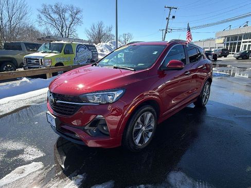 Used 2021 Buick Encore GX Select w/ Advanced Technology Package image 3