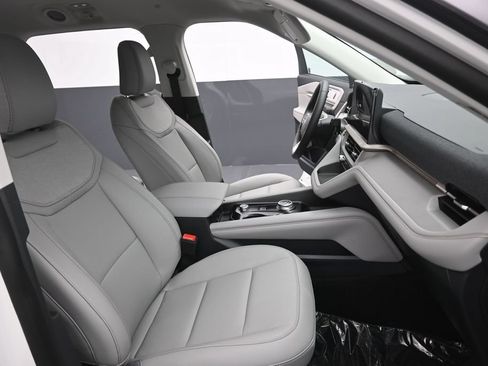 New 2026 Ford Explorer Active w/ Active Comfort Package RWD image 16