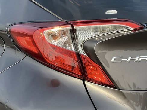 Certified 2019 Toyota C-HR LE image 25