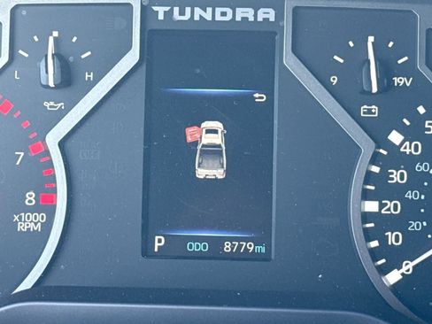 Used 2025 Toyota Tundra SR image 29