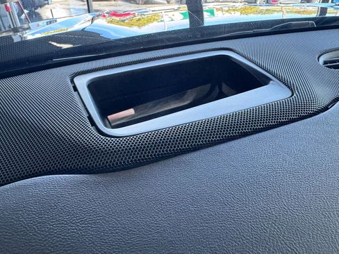 Used 2021 Cadillac Escalade Premium Luxury image 46