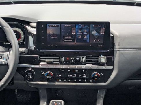 Used 2026 Nissan Pathfinder SL FWD image 18