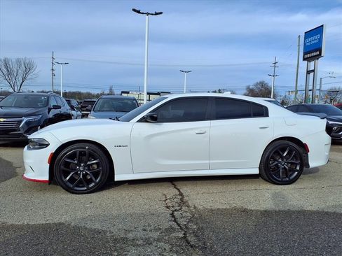Used 2022 Dodge Charger R/T w/ Blacktop Package image 7