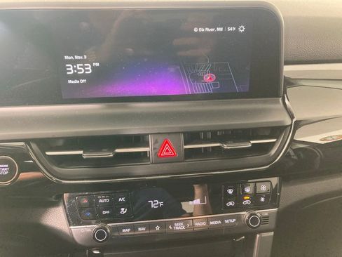 Certified 2024 Kia Seltos S image 2