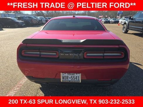 Used 2015 Dodge Challenger SXT w/ Driver Convenience Group image 7