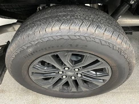 Used 2025 Ford F150 Lariat AWD/4WD image 17