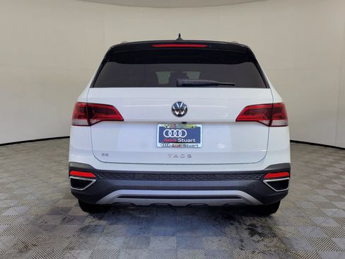 Used 2024 Volkswagen Taos SE FWD image 6