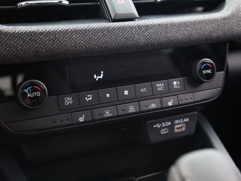 New 2026 Subaru Outback Limited AWD/4WD image 15