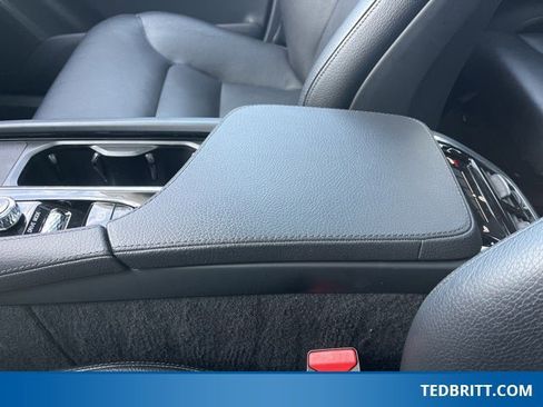 Used 2021 Volvo XC90 T6 Momentum w/ Advanced Package image 36