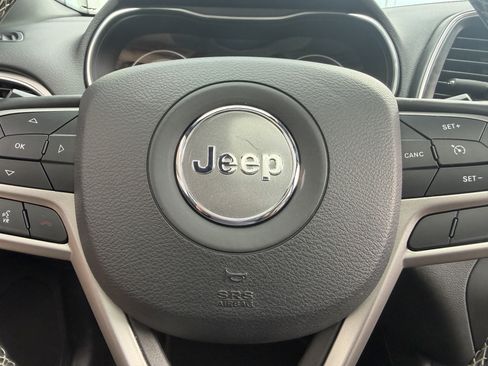 Used 2021 Jeep Cherokee Latitude Lux 80th Anniv w/ Quick Order Package 2YU 80th AWD/4WD image 43