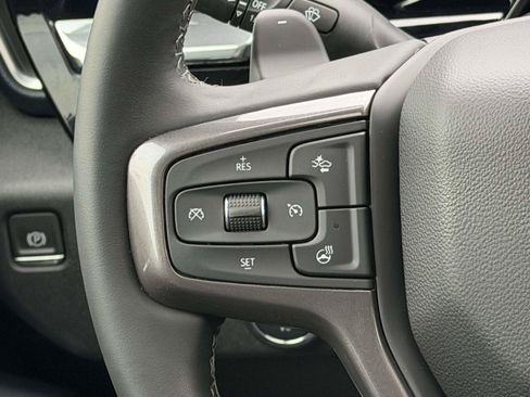 Used 2023 Chevrolet Silverado 1500 High Country w/ High Country Premium Package AWD/4WD image 18