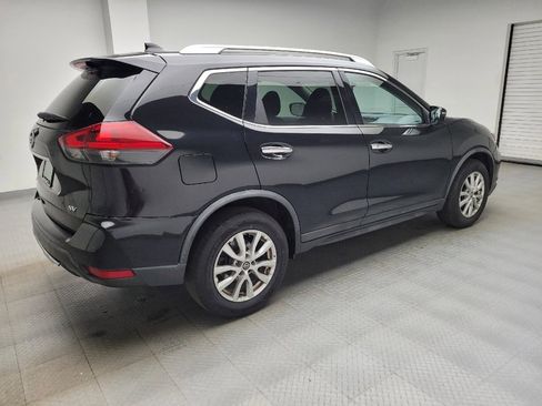 Used 2018 Nissan Rogue SV image 10