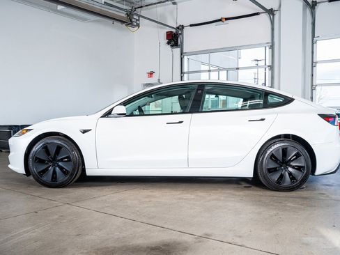 Used 2025 Tesla Model 3 Long Range image 8