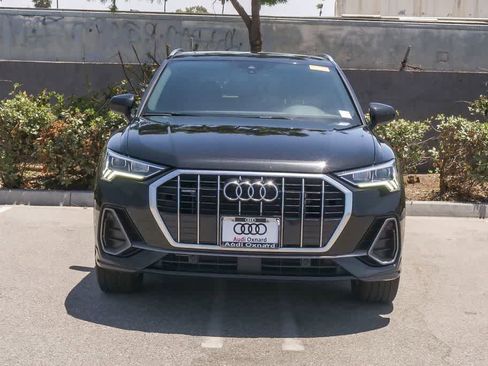 Used 2024 Audi Q3 2.0T Premium AWD/4WD image 2