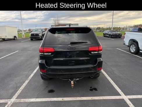 Used 2018 Jeep Grand Cherokee Altitude image 5