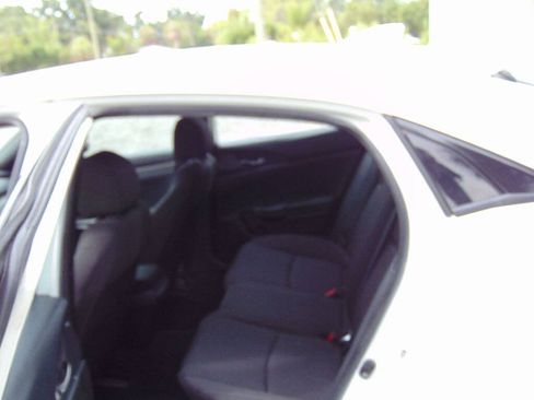 Used 2017 Honda Civic Sport image 23
