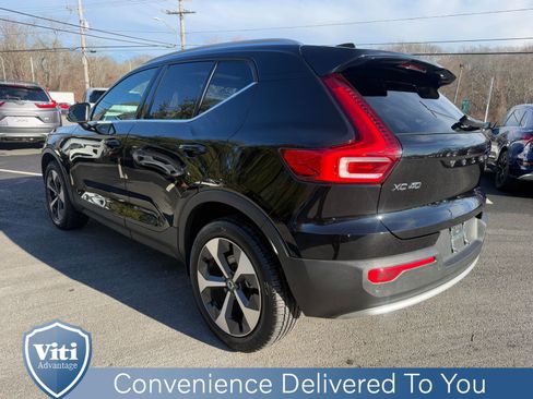Certified 2025 Volvo XC40 B5 Core w/ Protection Package Premier image 6