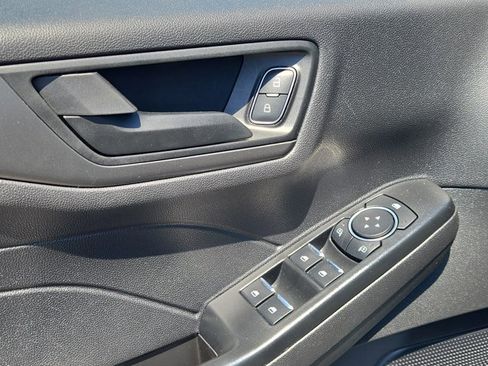 Used 2025 Ford Escape Active AWD/4WD image 19