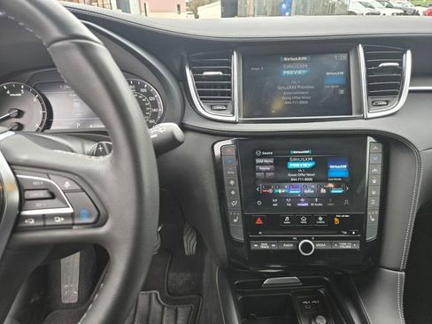 Used 2022 INFINITI QX50 Luxe w/ Appearance Package image 13