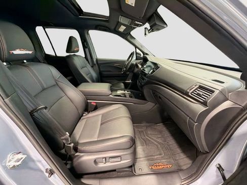 Used 2025 Honda Ridgeline TrailSport image 24