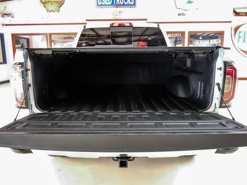 Used 2017 GMC Sierra 1500 SLT image 8