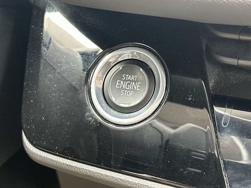 Used 2024 Buick Envision Preferred AWD/4WD image 23