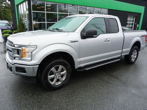 Used 2018 Ford F150 XLT w/ Equipment Group 302A Luxury AWD/4WD image 2
