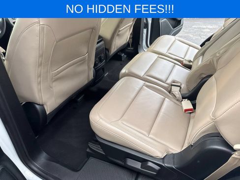 Used 2024 Ford Explorer XLT w/ Equipment Group 202A RWD image 14